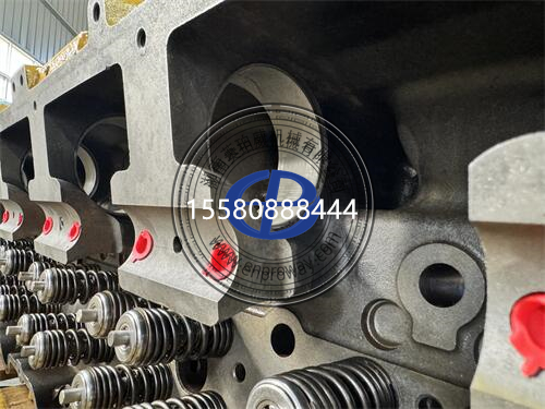 卡特彼勒3500系列柴油機原廠缸蓋：工程機械的“心臟之盾”